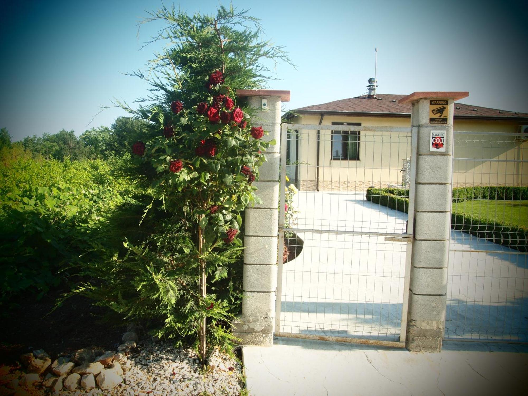 Къща За Гости, Guesthouse Gotinoto Krapec Exteriér fotografie